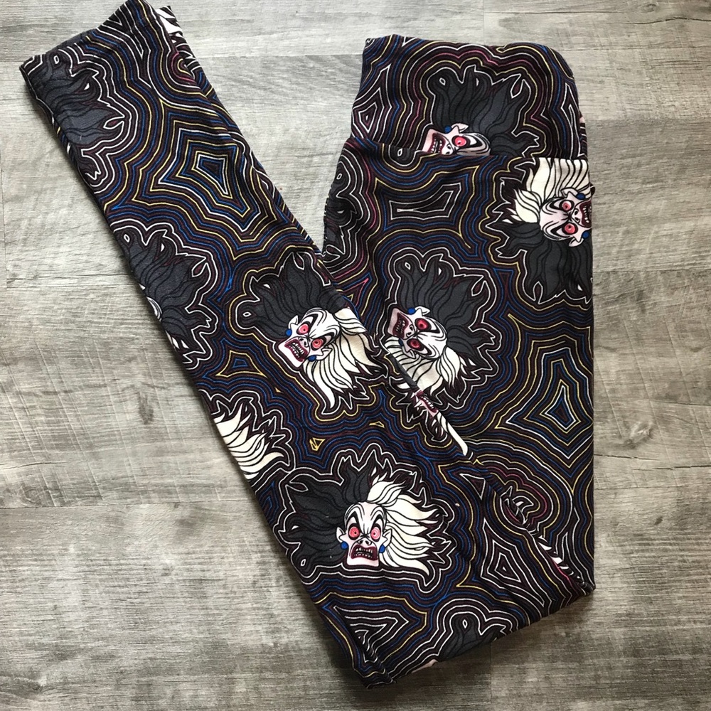 CruElla leggings! LuLaRoe Disney OS